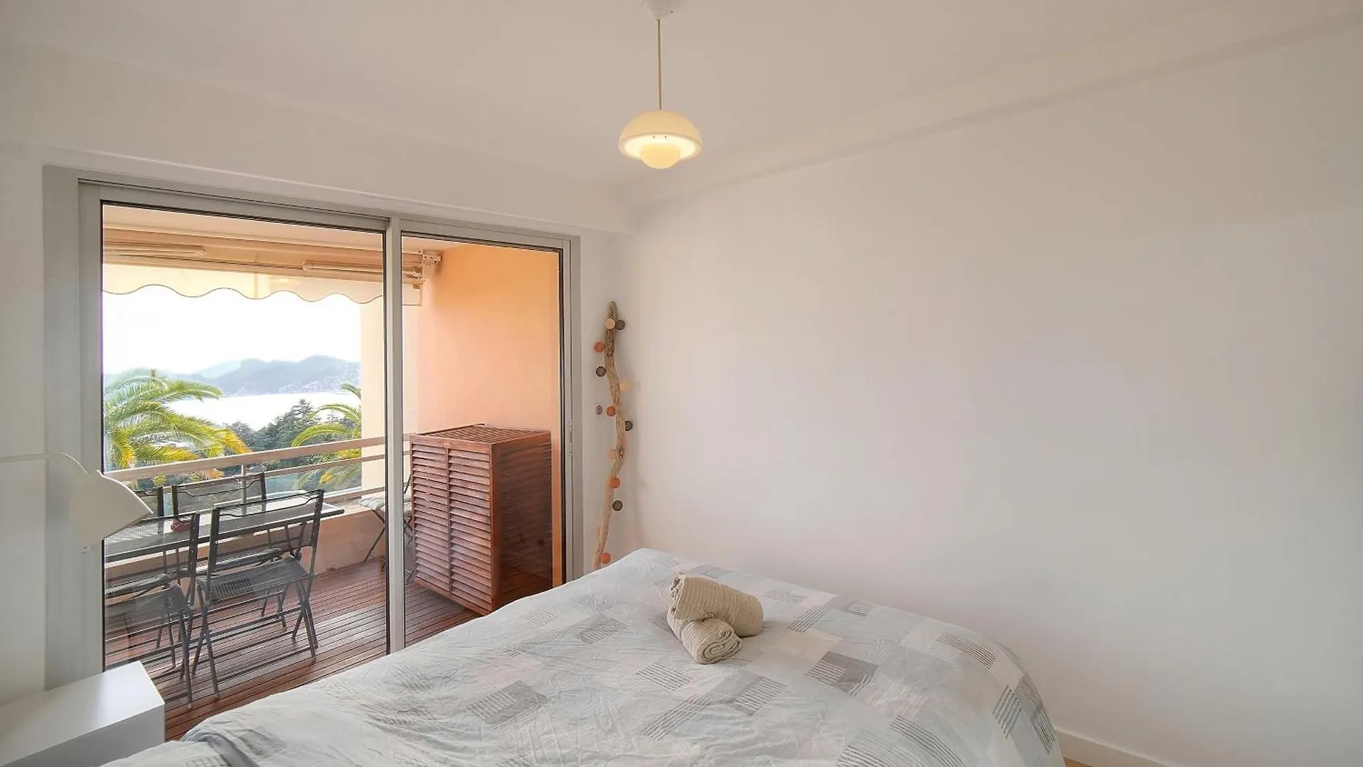Aure-Parking-Piscine-Terrasse-Vca Apartment Cannes