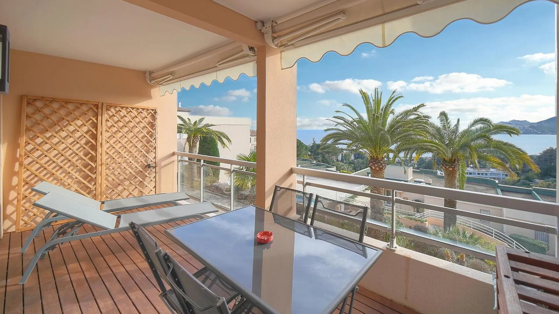 Apartmán Aure-Parking-Piscine-Terrasse-Vca Cannes
