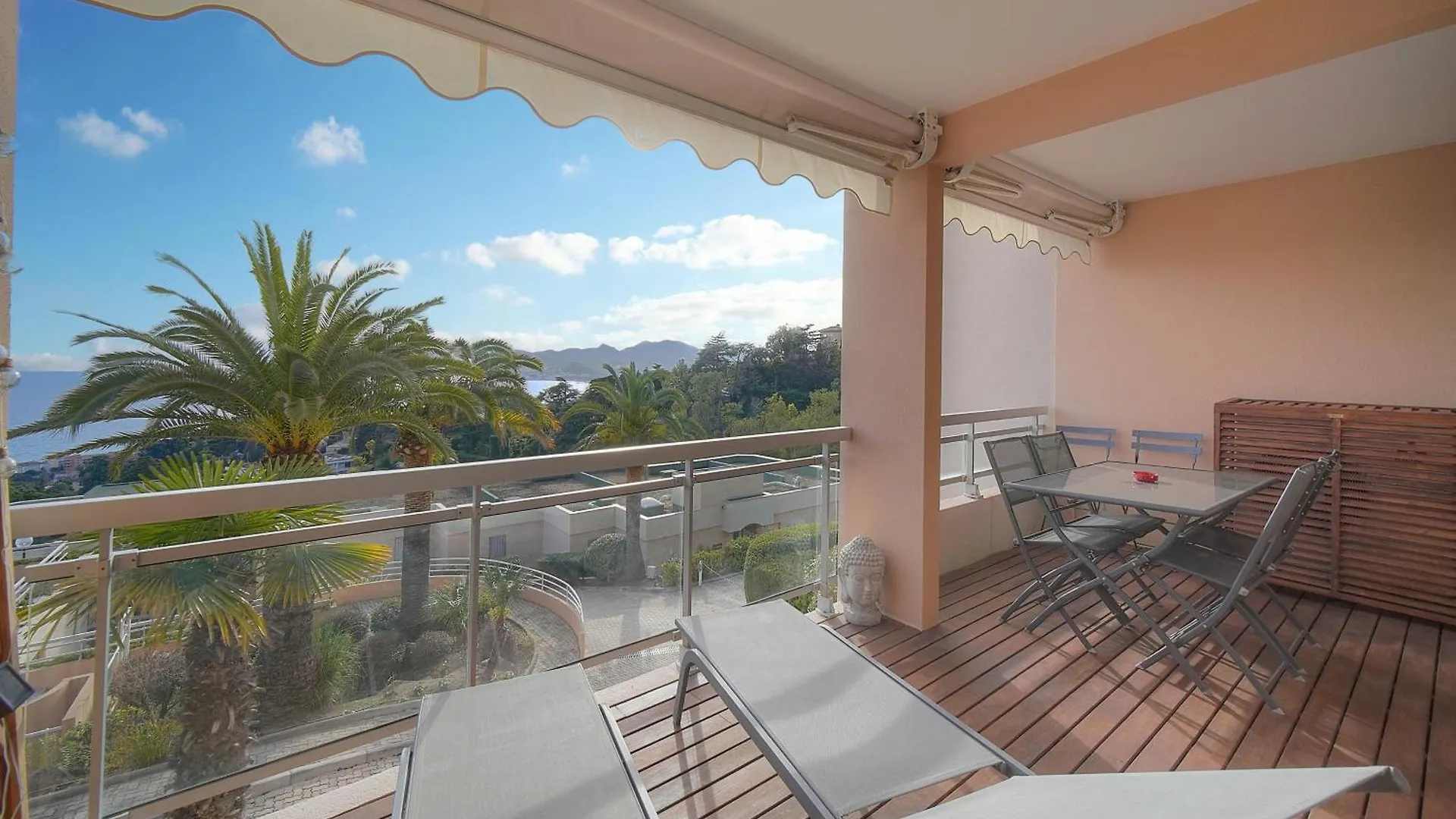 Aure-Parking-Piscine-Terrasse-Vca Apartment Cannes France