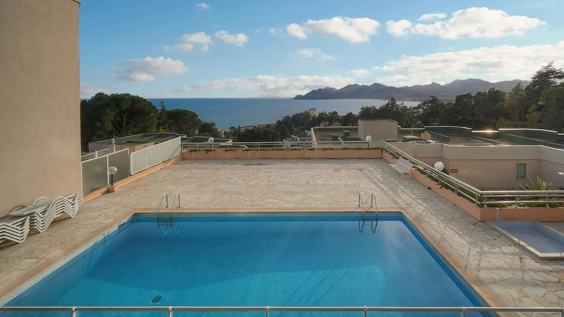 Apartmán Aure-Parking-Piscine-Terrasse-Vca Cannes